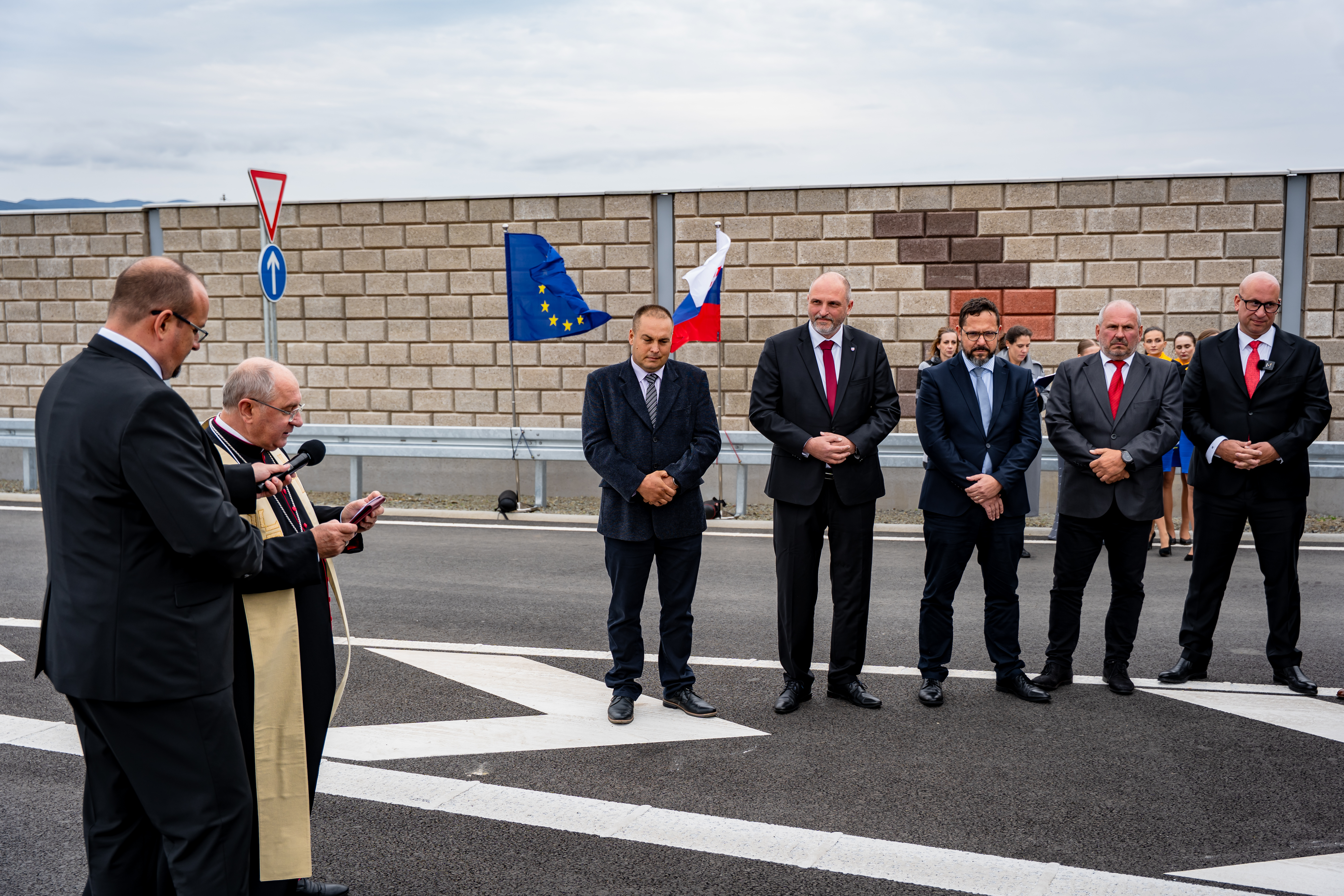 Slavnostne otvorenia useku rychlostnej cesty R2 Kosice, Saca  Kosicke Olsany II. usek -29